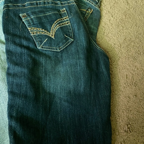 Clothes - Picture 5 of 16